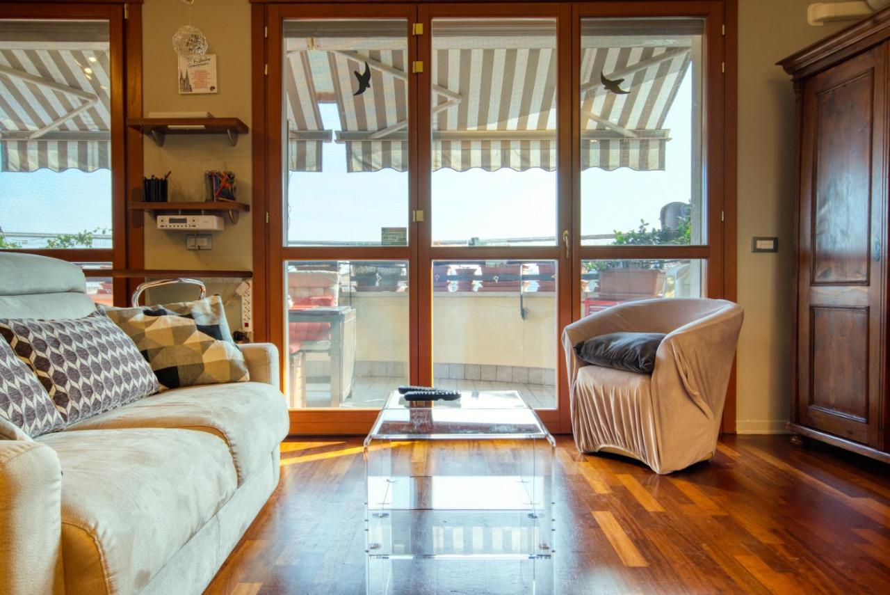 וימודרונה Caseospitali - Casa Di Bibi, Colorato Ed Elegante Bilocale Vicino Al Naviglio Martesana Per 4 מראה חיצוני תמונה